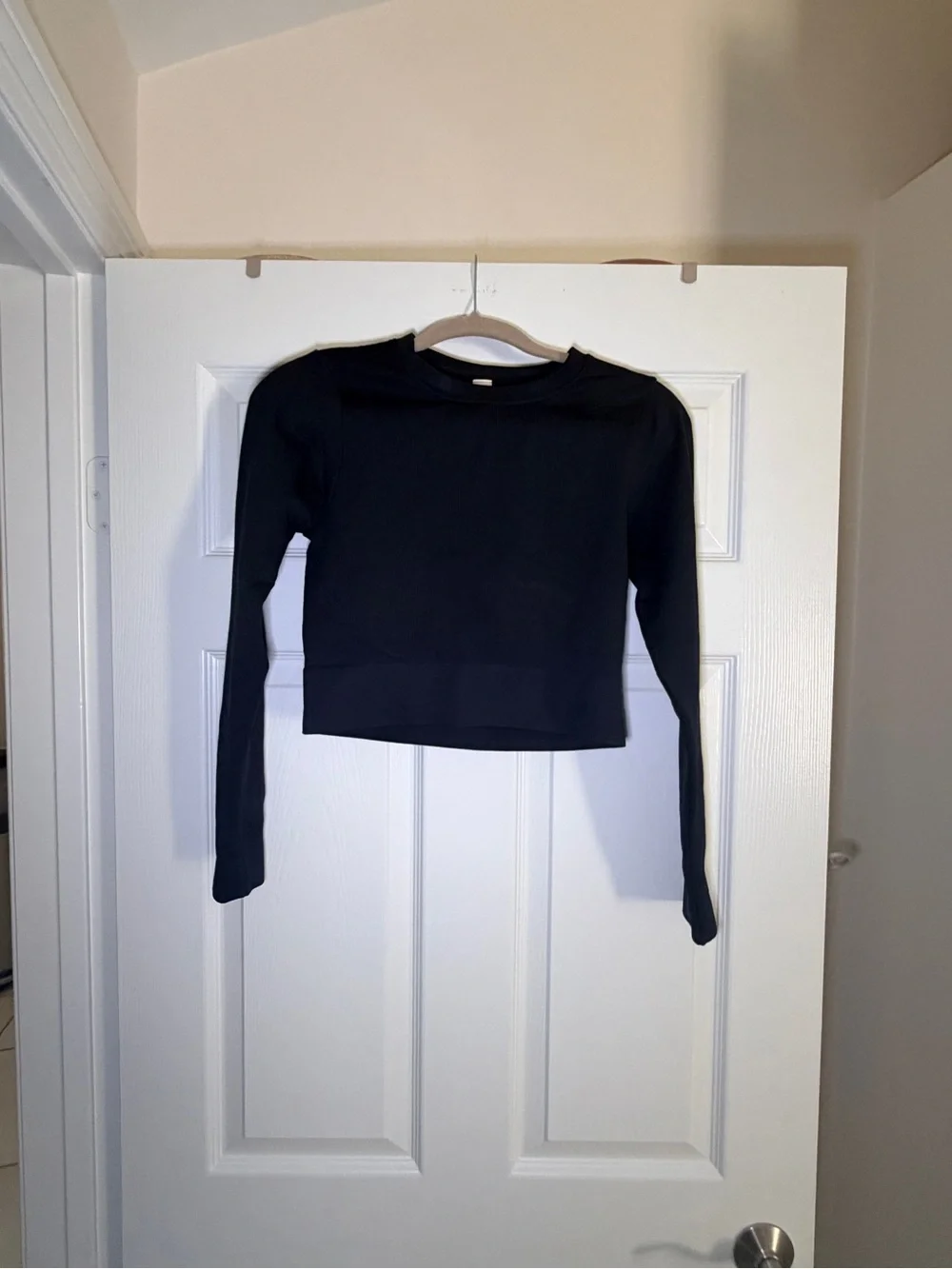 DSG White Ribbed Cropped Long-Sleeve Top + black one is free!